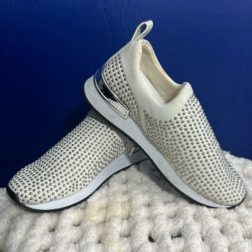 DKNY Women’s Size 5.5 Marel All Over Studded Slip-On Sneakers